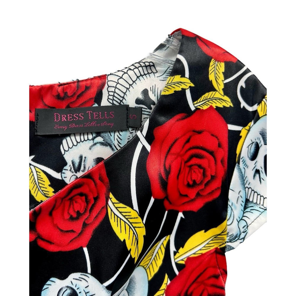 Dress Tells Roses Skulls Black Cap Sleeve Belted Retro Dress Women's Size Small - Picture 4 of 7